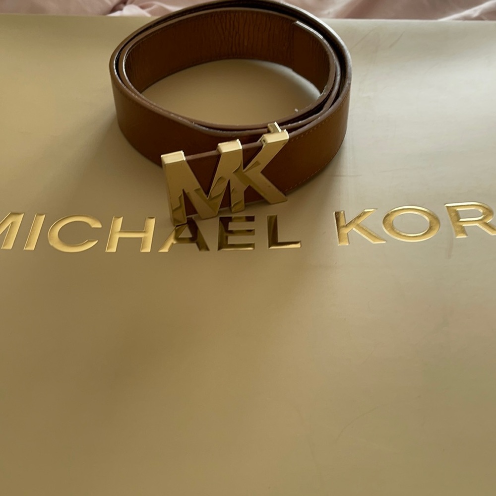 Micheal Kors belt
